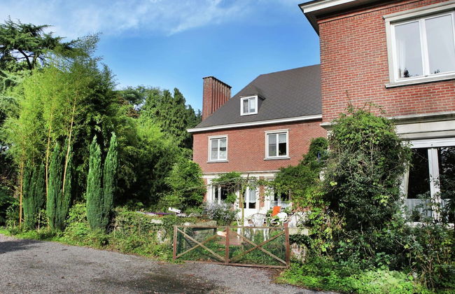 Spacious 11-bed Family Retreat - Photo 1