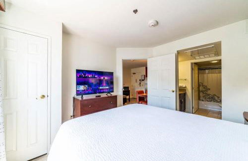 Phoenix 1bd Queen Economy - Photo 41