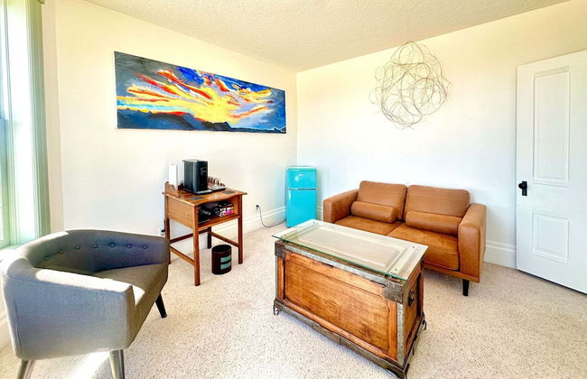 Franklin Fab Gallery House - Photo 8