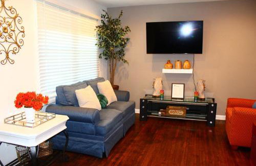 Cozy, Relaxing 4-Bedroom House in Forest Park - Foto 10