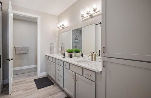 Lakefront Topsider Condo w/ Boat Slip, 2 Pools & Large Deck - Foto 40