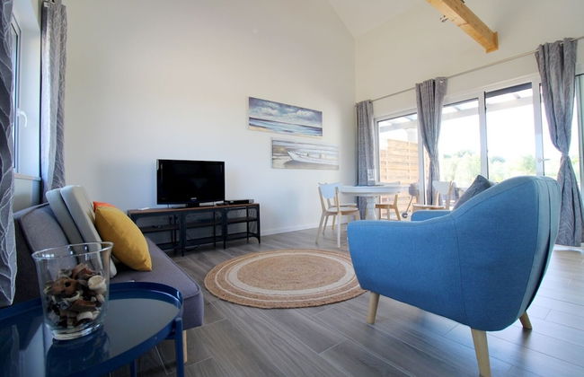 Semi-detached Villa With Pool In Rural Setting - Photo 18