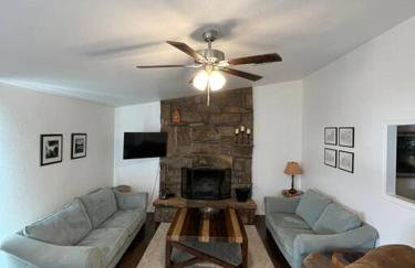 Lakehouse Getaway with Beautiful Views - Foto 39