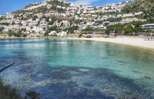 Beachfront Apartment in Roses - Photo 33