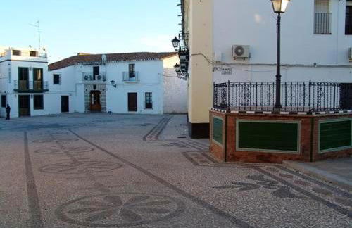 Charming house with mountain view in Encinasola, fireplace - Photo 28