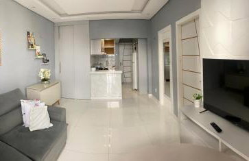 Riverfront Retreat Prime Location Apartment with Stunning Views of the RioNegro - Foto 6