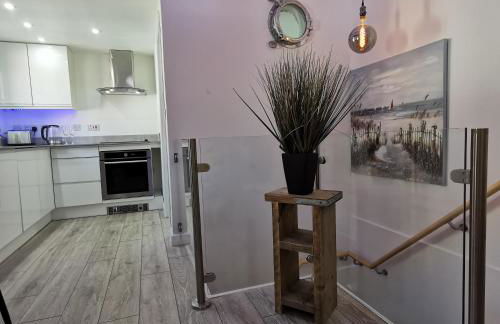 AnchorageWells Lodge, Seaview Apartment - Foto 24