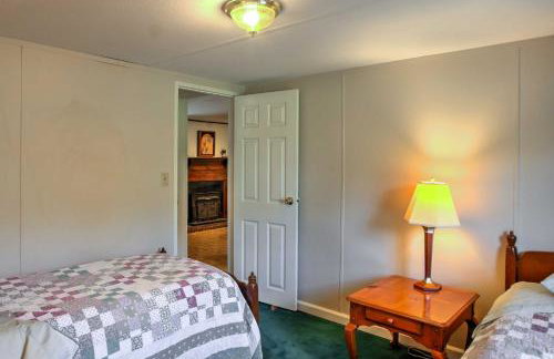 Ooltewah Cabin with Grill, Pool Table and Porch! - Foto 21