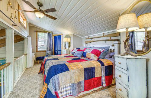 Hike, Swim and Fish Lakefront Cabin in Roach! - Foto 10