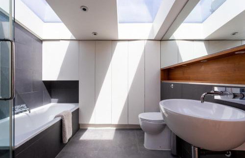 Classy 5BR Roof Terraced Fully AC Kensington House - Foto 40