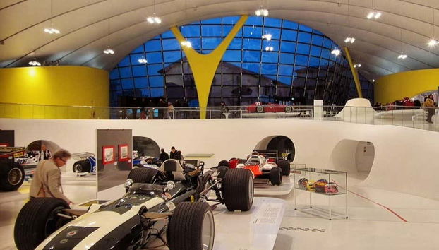 Museo Enzo Ferrari di Modena