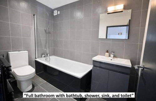 City Centre Flat by Restaurants with Free Parking - Foto 17