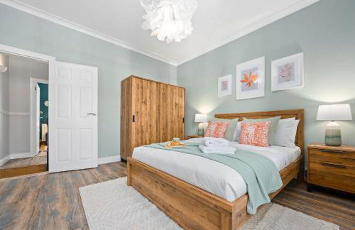 2-Bedroom Cottage - Long Stays Welcome - Photo 11