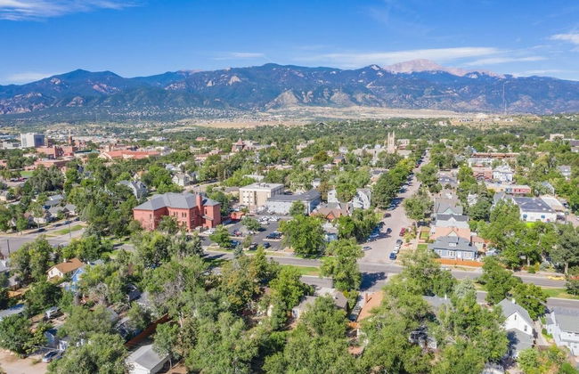 Downtown Practical & Pet-friendly Easy & Sensible - Photo 34