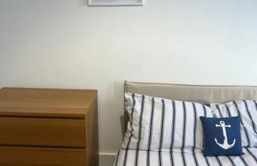 Substantial 5 Bed Townhouse - Foto 2