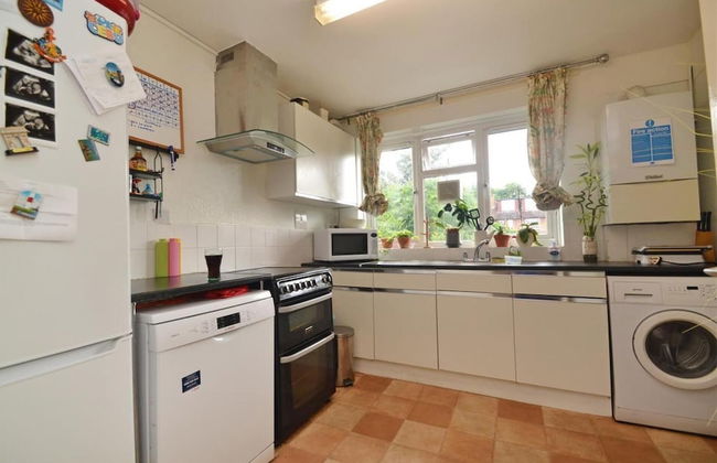 1 Bed-sleeps 4-free Parking-15 Min to Putney - Foto 3