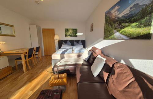 Neue moderne Ferienwohnung NaturBlick am Rothaarsteig mit Highspeed Internet Flatrate XXL Boxspringbett Terrasse mit PKW Parkplatz in Brilon 10 Minuten bis Willingen Ideal für Touristen und Geschäftsleute mit Rechnung - Foto 11