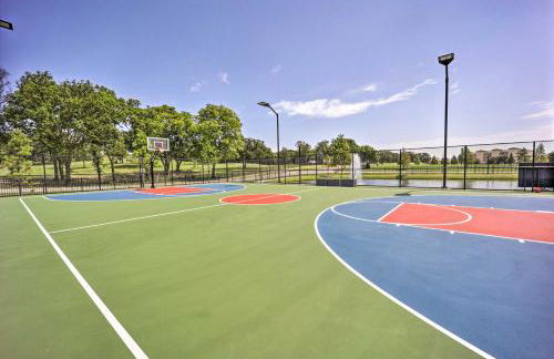 Balcony and Lake View Modern Condo in Monkey Island - Foto 25