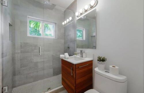 Charming House with Private Pool n Coral Gable - Foto 56