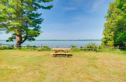 Elegant 1905 Home Steps to Torch Lake and Dtwn - Foto 40