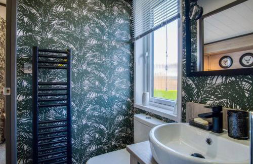 Bumblebee - 2 Bedroom Lodge - Manorbier - Foto 23