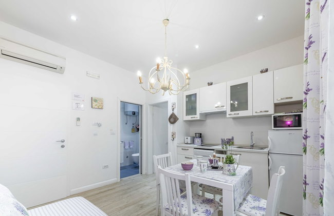 L & L Old Town Apartments - One bedroom Apartment Lavander - Foto 43