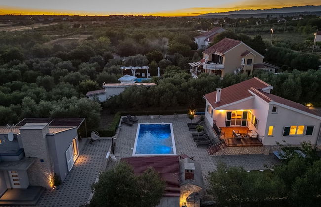 Modern Countryside Villa Near the Sea, Private Swimming Pool, Lovely Guesthouse - Foto 19