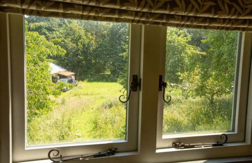 The Organic Cotswolds Shepherds Hut - Photo 16
