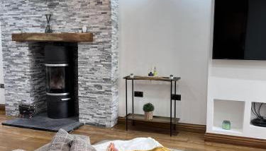 Modern Newly Renovated 3 Story House in Ebbw Vale - Foto 3