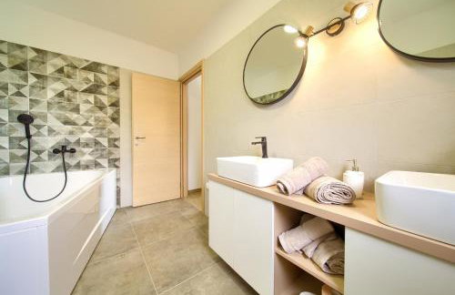 Beautiful Villa Vita Maris with heated pool - Foto 71