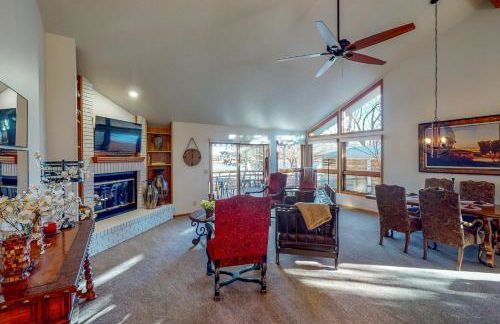 Work and Play! Spacious Lake-View Home in Greeley - Foto 2
