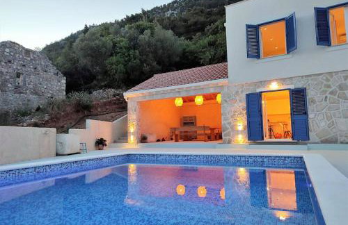 Villa Korta - Spacious House with Pool - Foto 12