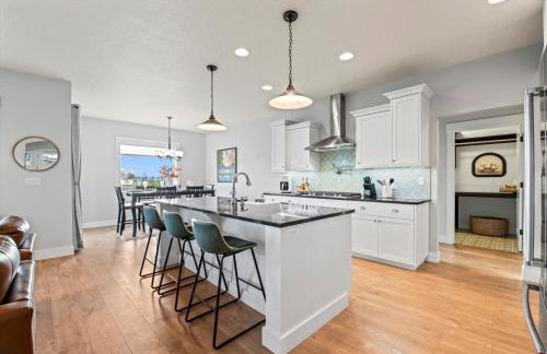 Relaxing Sauna Retreat Fire Pit and Swing Set - Foto 5