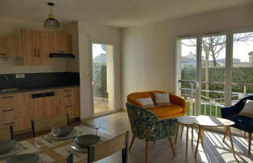 Appartement 2 chambres proche Grande Plage - Photo 2