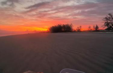 Casa completa com piscina perto da praia, garagem, aceita pet - Foto 17