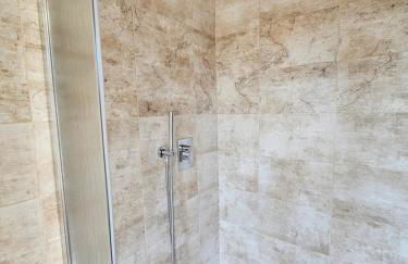 Patrizio Apartments-by Goccia di Lago - Foto 35