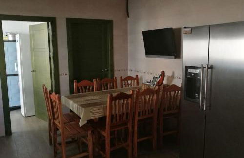 Casa de campo muy grande, con piscina y pistas - Foto 33