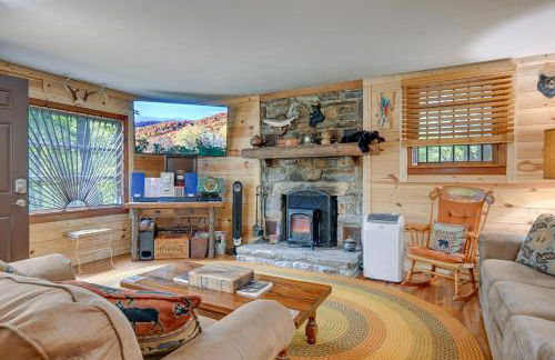 Fire Pit, Grill, and Views Cashiers Getaway! - Foto 3