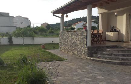 Nina Villa - Foto 42