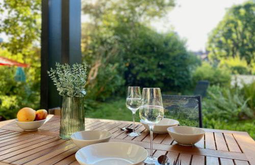 Snug Stays 2 - Design Studio am See mit Terrasse, Garten, 40m vom See - Foto 13