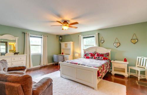 Peaceful Cabin Retreat - 9 Mi to Murphy! - Foto 16