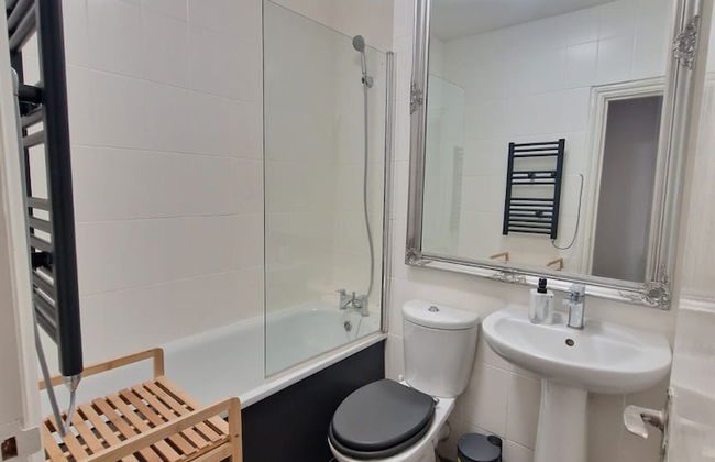 Baker Street Apartments - Photo 79