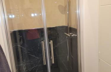 Paris par métro 4 - RER B - calme - patio privé - Foto 7