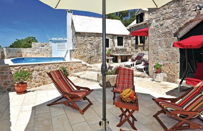 Mari 1 - With Pool - H - Photo 32