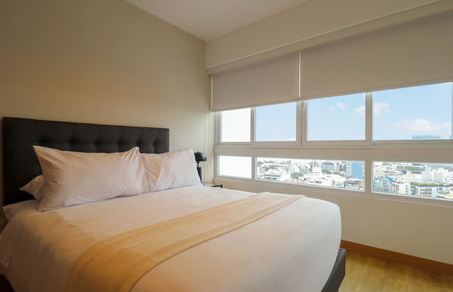 Elegant 3BR Duplex With Balcony in Miraflores - Photo 26