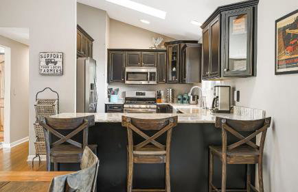 Cabin in the Sky by Avantstay Deck w/ Views - Foto 32