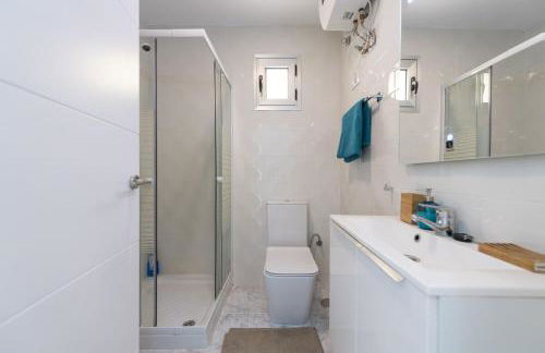 VISTA PLAYA Y MAR - sea view, wifi and AC - Foto 12