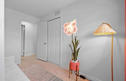 Private Pool 6 MI to Clearwater Beach Fire Pit Game Room - Photo 21