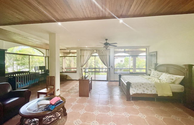 Mountain & Ocean View Retreat - Hermosa Palms 34 by RedAwning - Foto 4