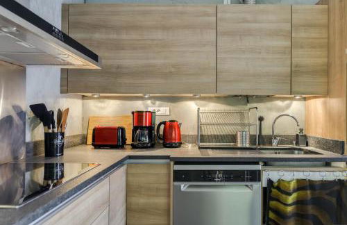 Top floor apartment - 2 chambres, Free Wifi & Parking & Sunset by ImmoConciergerie - Photo 10